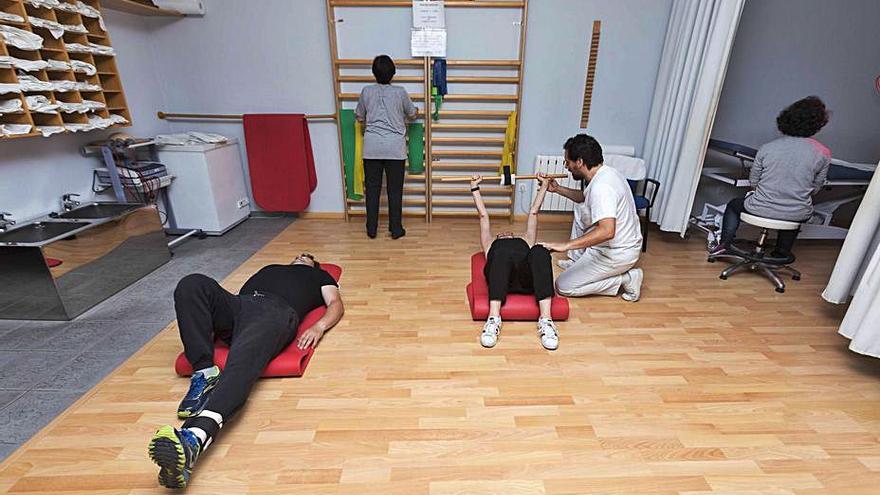 Una clase de fisioterapia grupal, antes de la pandemia. |   // C. GRAÑA