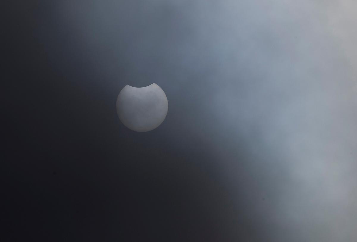 El eclipse solar parcial visto desde Viveiro, Lugo.