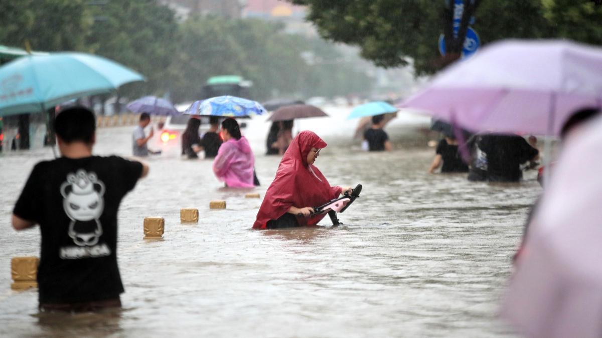 Inundaciones en China Central matan a 12 personas.