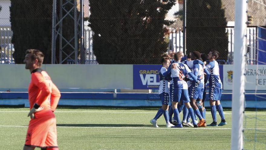 El Olot baja al Ebro de la nube tras remontar el gol inicial