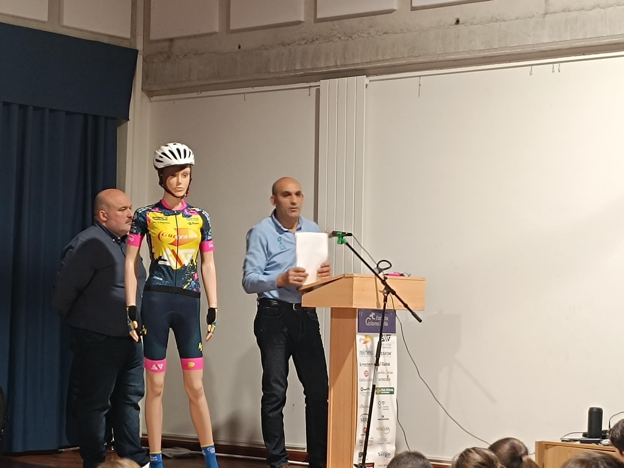 La Escuela de Ciclismo de Viella celebra su Gala Presentación de Temporada