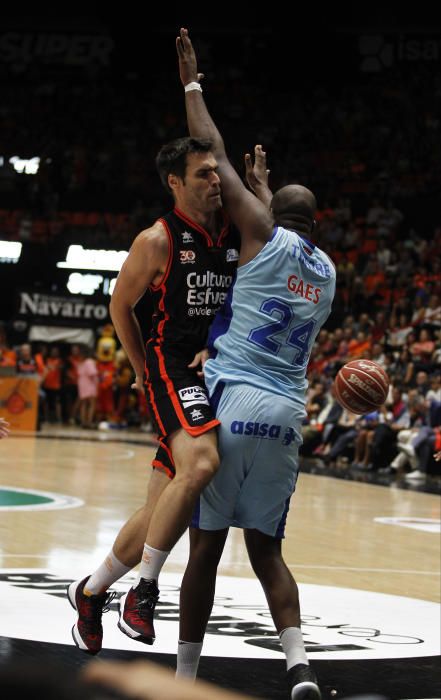 Las mejores imágenes del Valencia Basket - Estudiantes de pretemporada