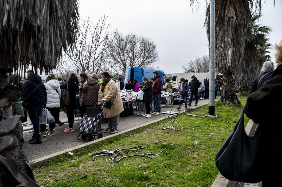 Los vendedores del mercado franco de Cáceres muestran su descontento ante la negativa municipal a celebrar dos jornadas extraordinarias Los vendedores del mercado franco de Cáceres muestran su descontento ante la negativa municipal a celebrar dos jornadas extraordinarias