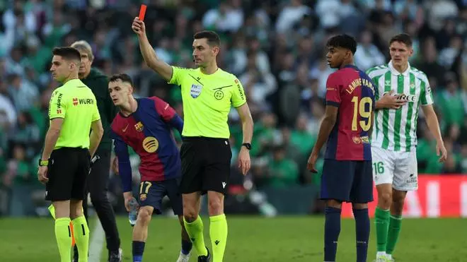 Esto dice el acta del motivo de la expulsión de Hansi Flick