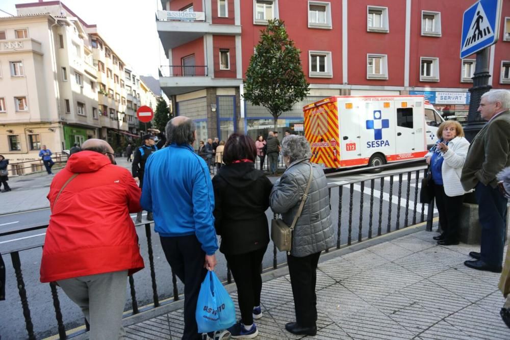 Herida una sexagenaria atropellada en Oviedo