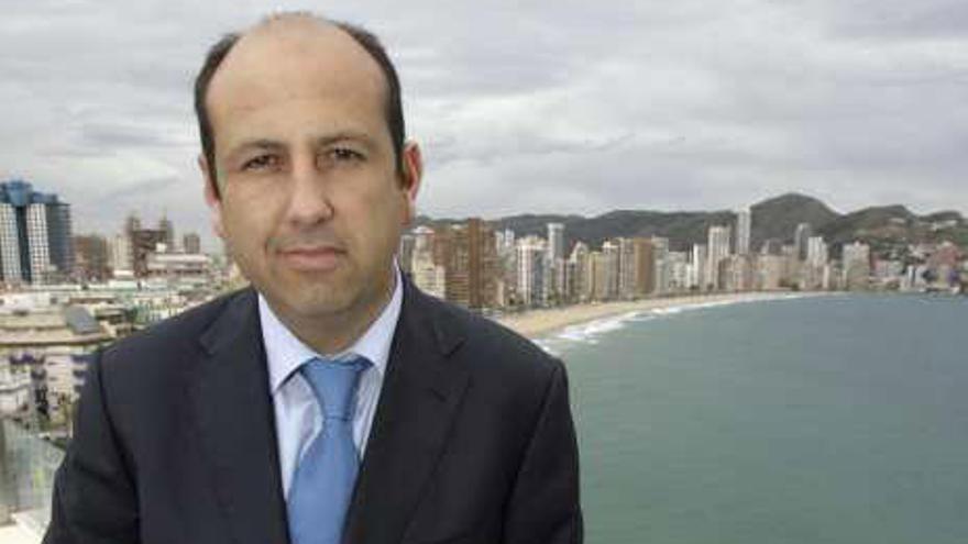 El empresario Javier García, en uno de sus hoteles de Benidorm.