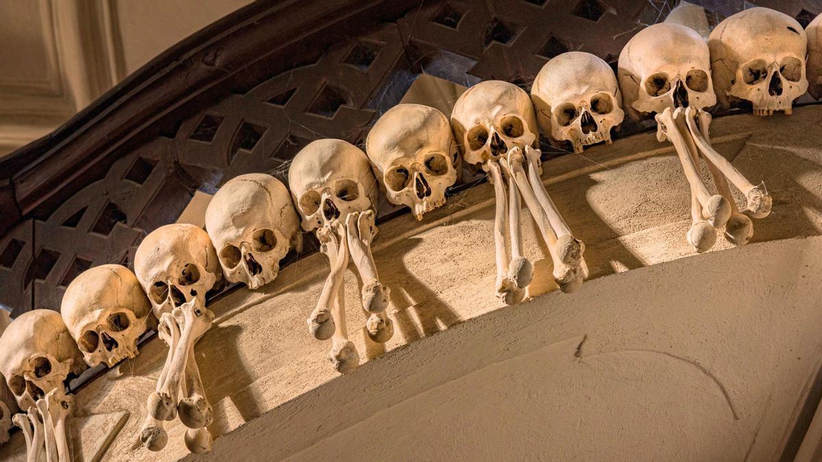 Esta iglesia esconde uno de los despliegues artísticos más controversiales de Europa.
