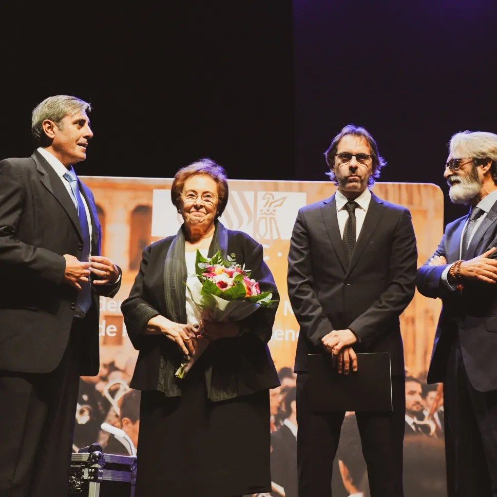 Quart rinde homenaje a Ángel Asunción