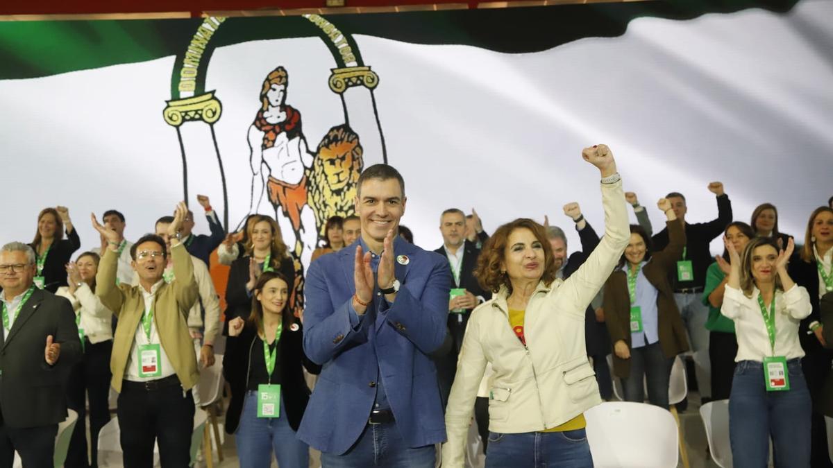Pedro Sánchez lanza a María Jesús Montero a por la Junta