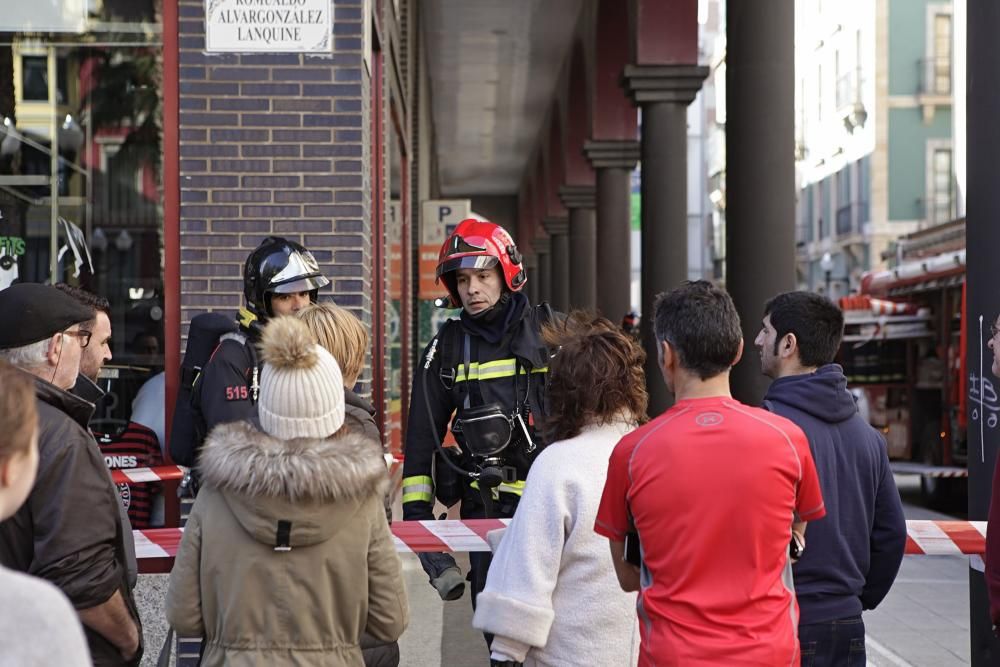 Incendio y desalojo en el centro de San Agustín