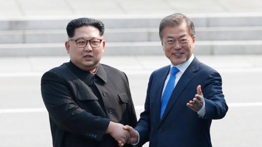 Histórico encuentro entre Kim Jong-un y Moon Jae-in