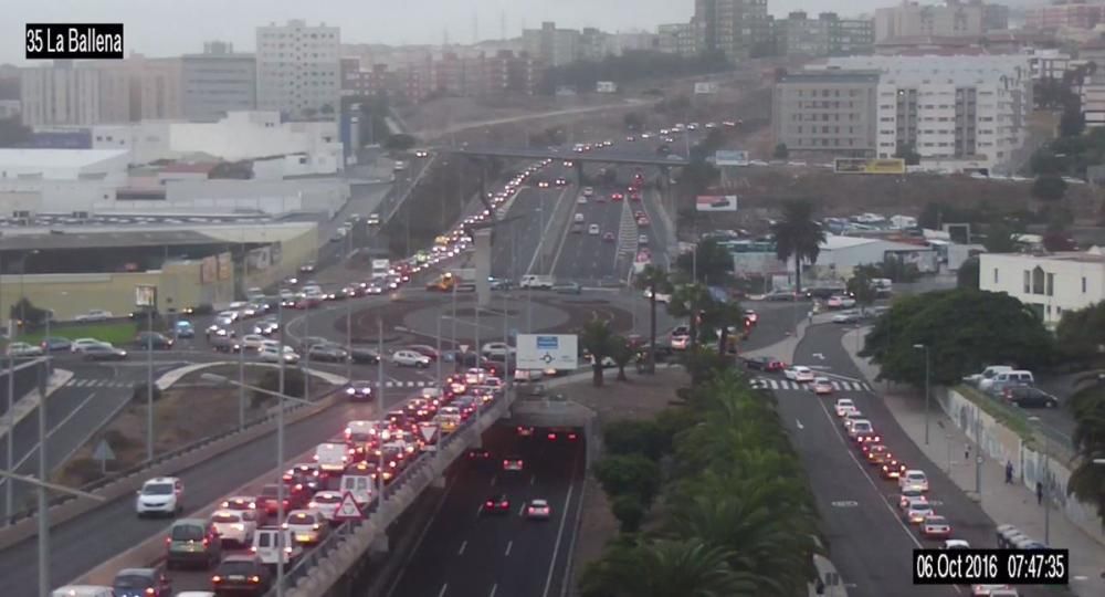 Accidente en la rotonda de La Ballena