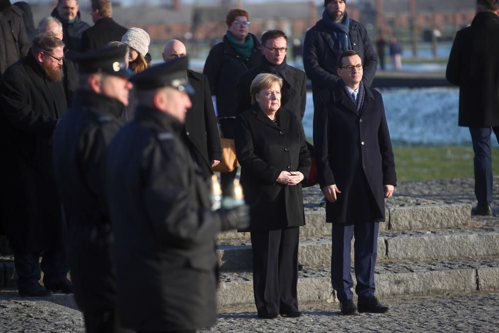 Angela Merkel visita Auschwitz