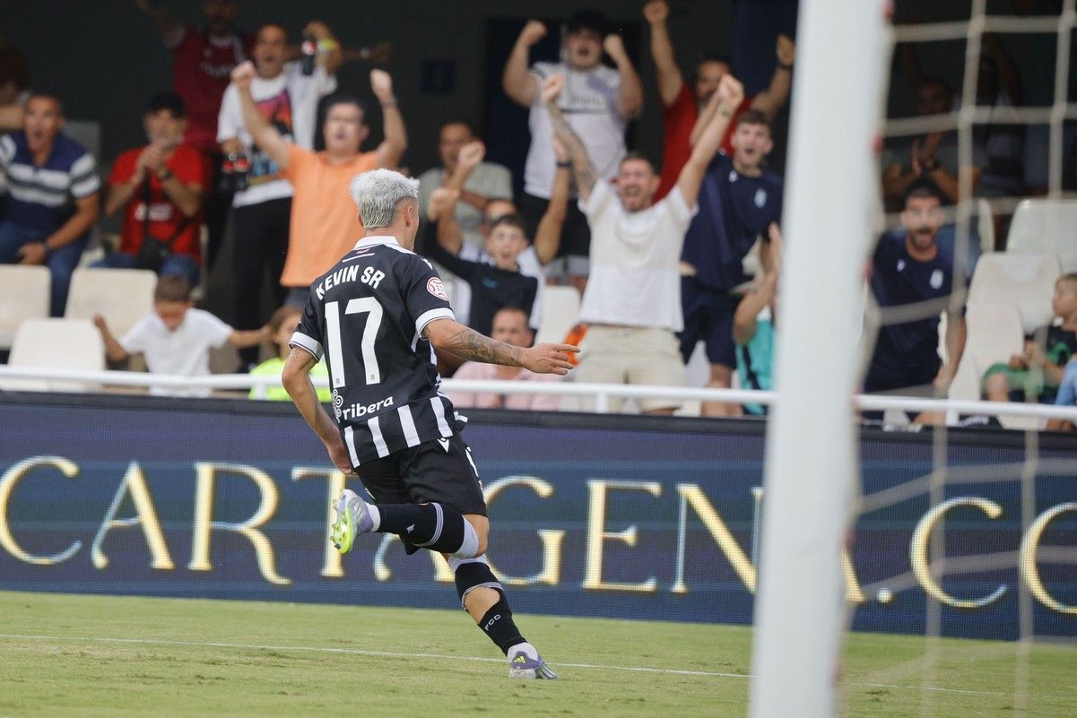 La victoria del FC Cartagena sobre el Tarazona, en imágenes