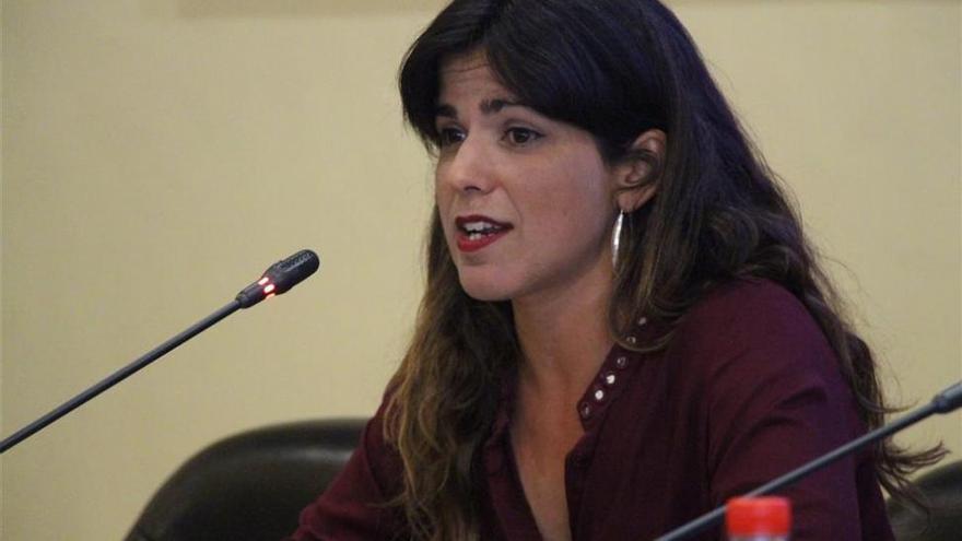 Teresa Rodríguez invita a Díaz a &quot;un cambio de dinámica más que a un cambio de caras&quot;