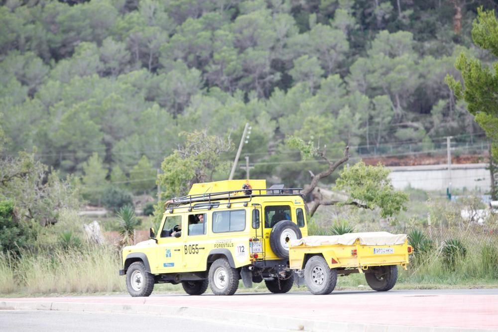 El viento entró por ses Variades y se cebó sobre todo en las zonas de Cala Gració y Can Coix hasta disiparse ya cerca de Santa Agnès