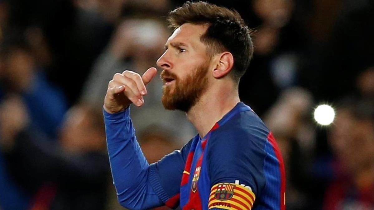 Messi hace el gesto de llamar por teléfono tras el 1-0 que marcó al Celta en el Camp Nou.