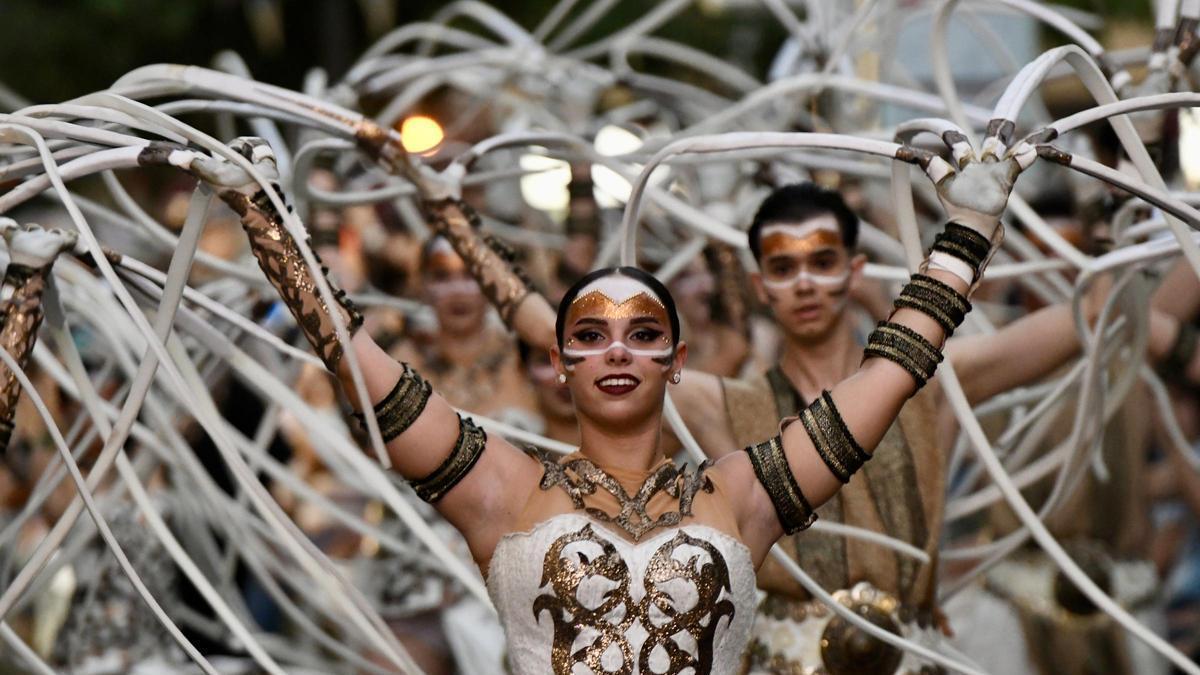 Feria de Septiembre Murcia | Un desfile por la historia de Moros y Cristianos con ‘más ritmo’ por el centro de Murcia
