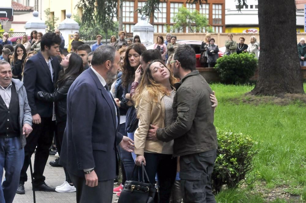 Funeral en Laviana por Marta Pérez, la joven de 17 años fallecida en accidente de tráfico.