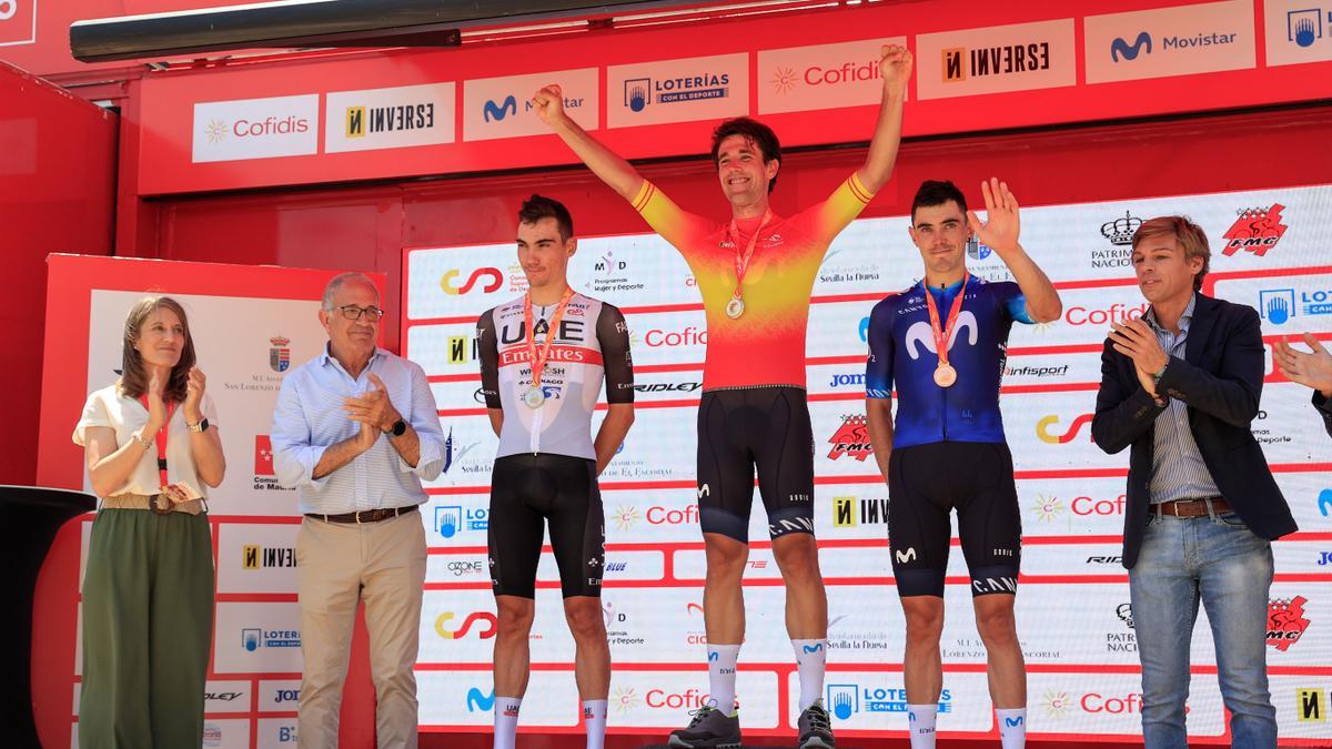 Juan Ayuso, a la izquierda, en el podio del Campeonato de España de Ciclismo en Ruta