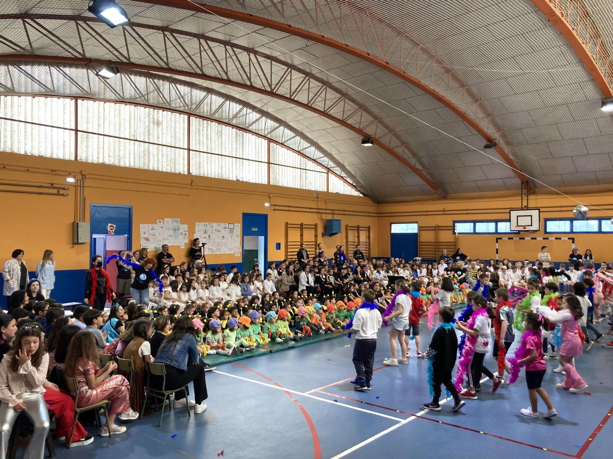 Así es desde dentro el gran musical de ABBA del colegio Virgen del Fresno