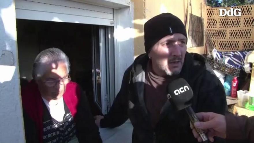 Vídeo: Suspenen el desnonament d'una dona de 77 anys de Breda però els veïns i la PAH temen que el jutjat fixi una data oberta