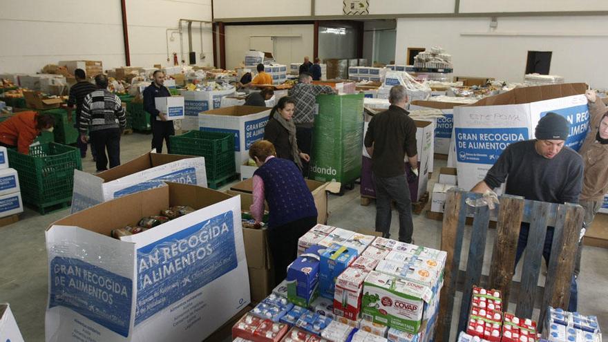 Mercadona entrega 6.700 kilos de alimentos de primera necesidad a Bancosol