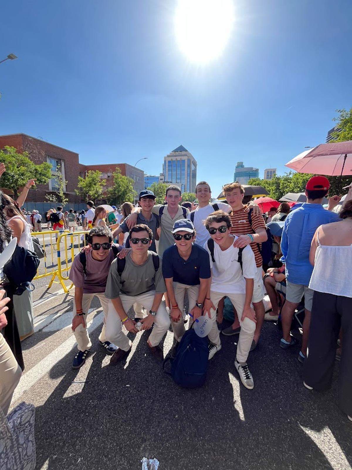 Jóvenes pontevedreses que viajaron a Madrid para participar en la visita del papa.