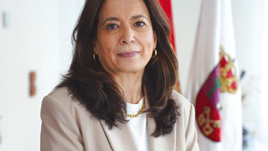 Elisabeth Medina pide serenidad a los vecinos ante la crisis