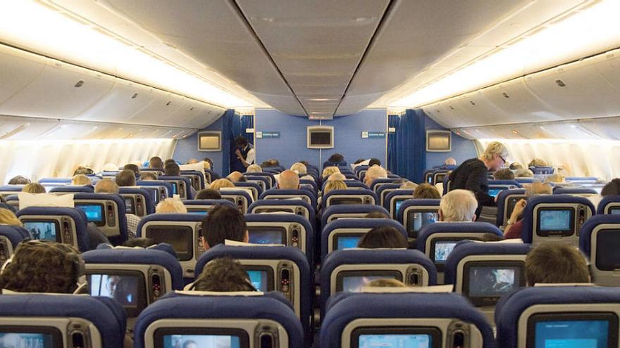 Un vuelo de KLM trajo a los dos jóvenes a Ibiza