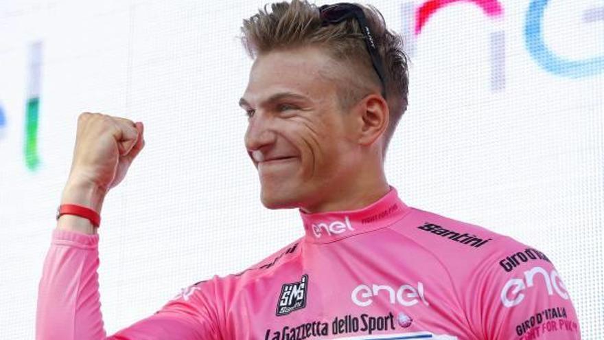 Kittel firma el doblete y  se viste de rosa en el Giro