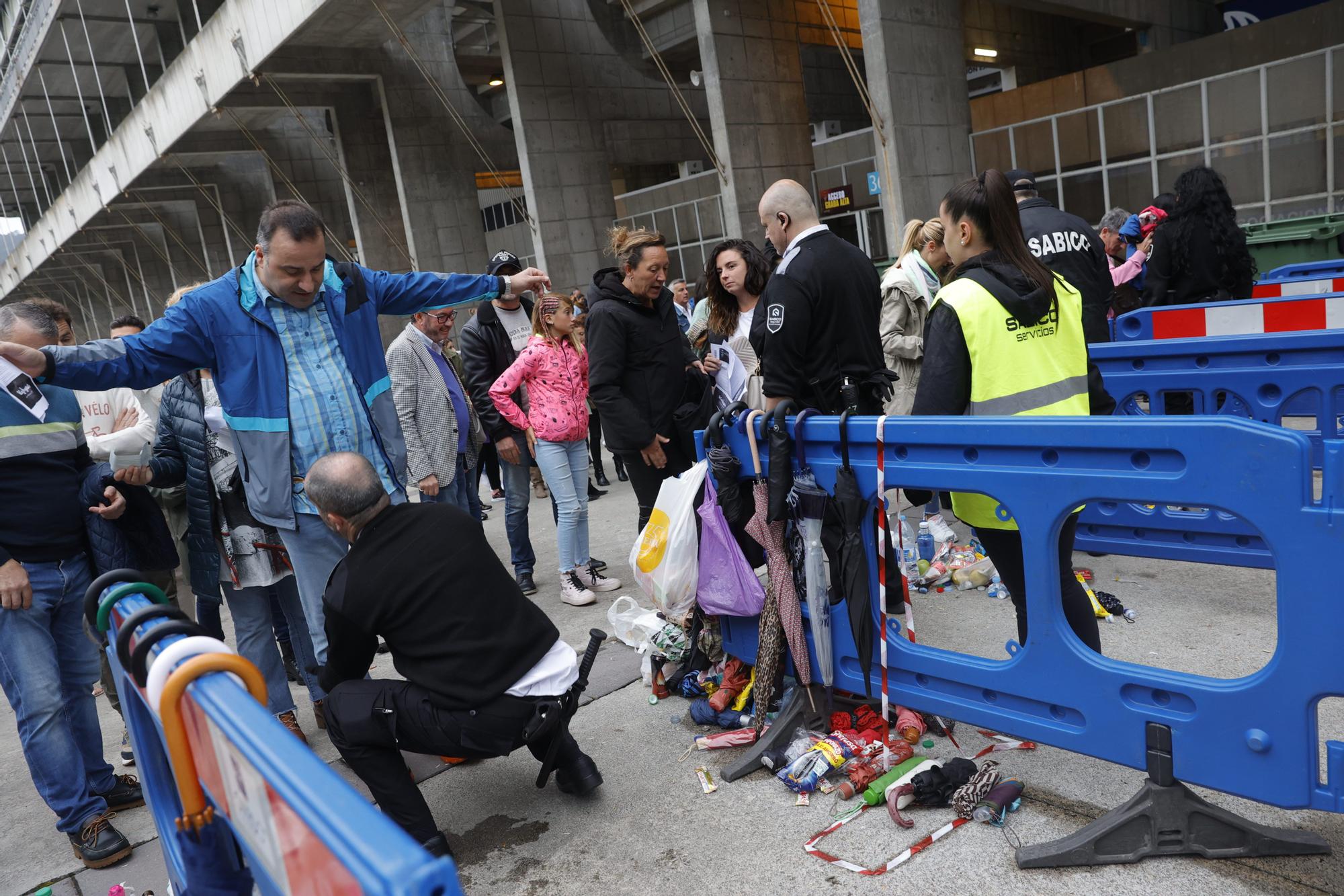 La espera "valió la pena": Marc Anthony parte caderas en Oviedo a ritmo de salsa