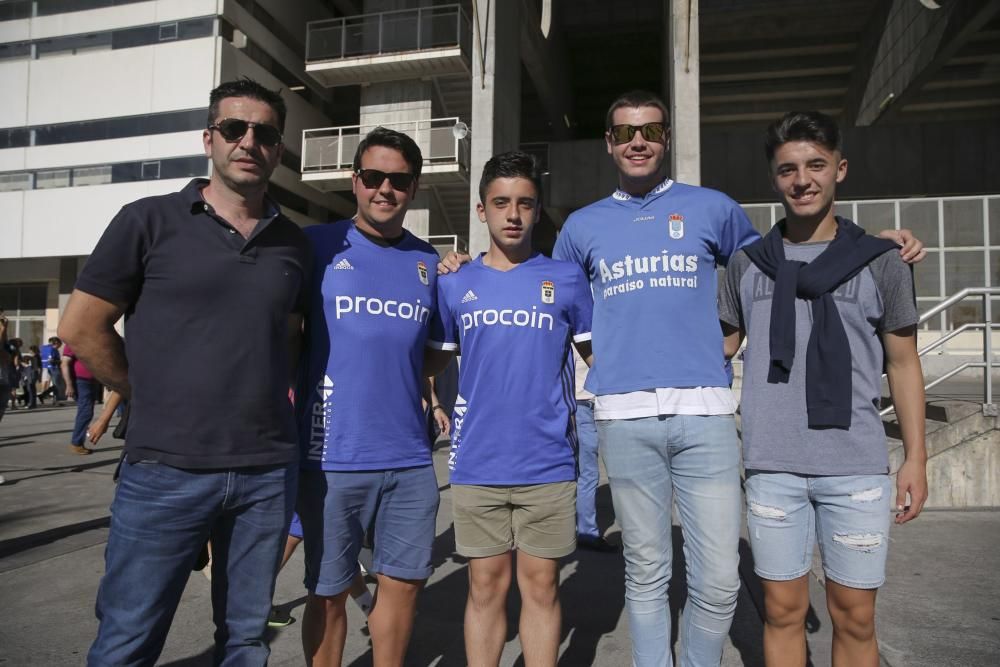 La afición azul no falla a su cita en el Tartiere