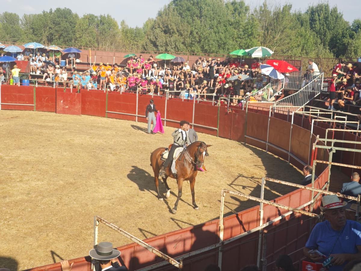 GALERÍA| Tarde de toros en Alcañices