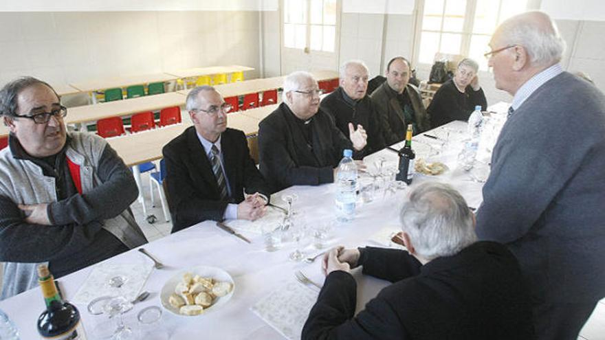 Imatge d&#039;arxiu del bisbe Francesc Pardo en un acte a la Salle Figueres |