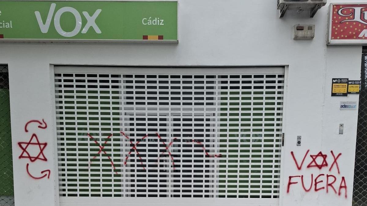 Vox denuncia ante la Policía Nacional el ataque a su sede provincial en Jerez (Cádiz)