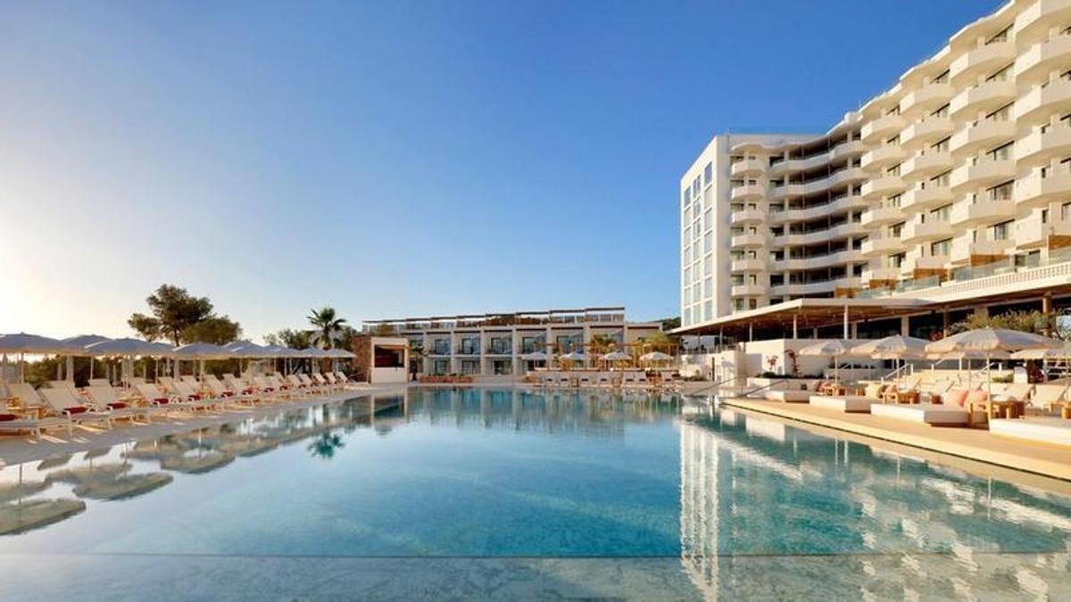 El verano no termina en Ibiza: los hoteles de Palladium para disfrutar ...