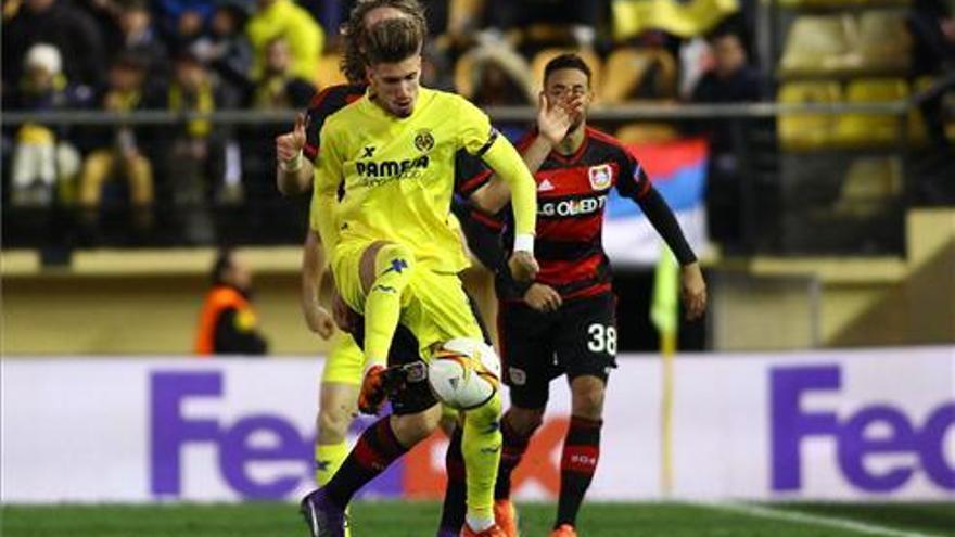 Samu Castillejo: &quot;Llevamos tiempo sin ganar fuera y es un reto&quot;