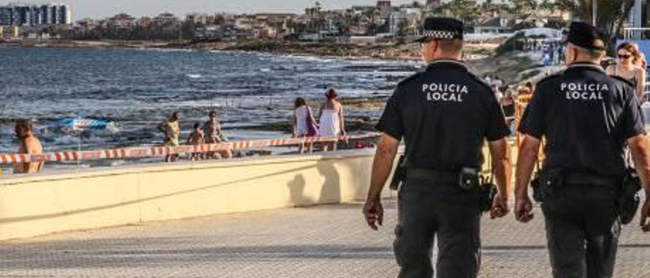 El refuerzo policial para las playas no estará operativo hasta final de agosto