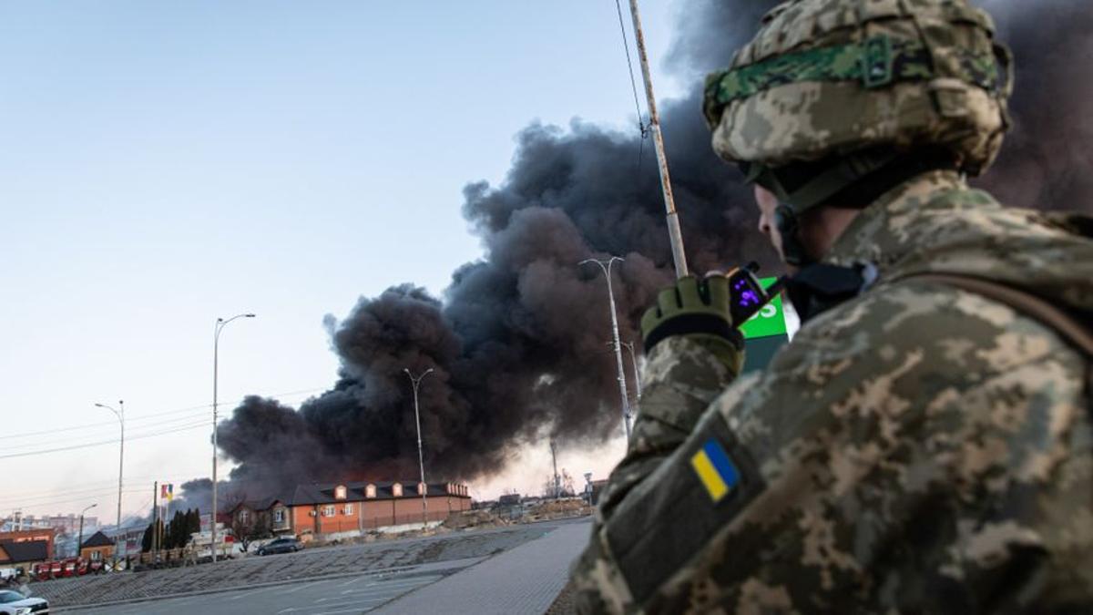 Ucrania califica de &quot;delirio&quot; el ultimátum ruso y se niega a abandonar Mariúpol