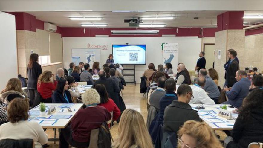 Hi va haver taules de treball participatives.  | LEVANTE-EMV