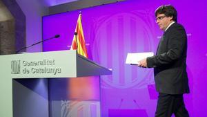 zentauroepp40385820 catalan president carles puigdemont arrives to hold a news c171002131538