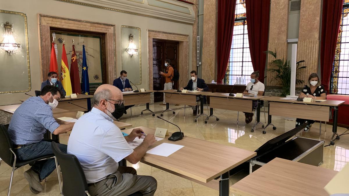 Reunión esta mañana en el Ayuntamiento.