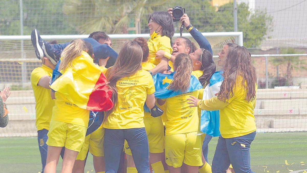 El Villarreal femenino, en su ascenso a Primera Iberdrola.