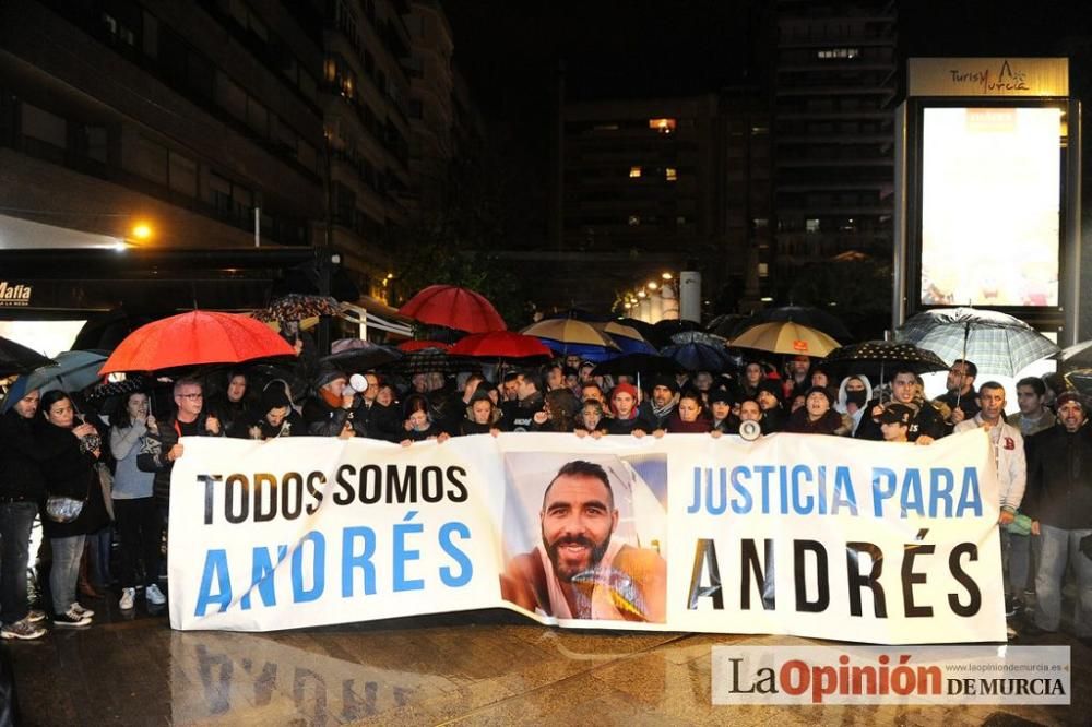 Protesta por la agresión a Andrés Martínez