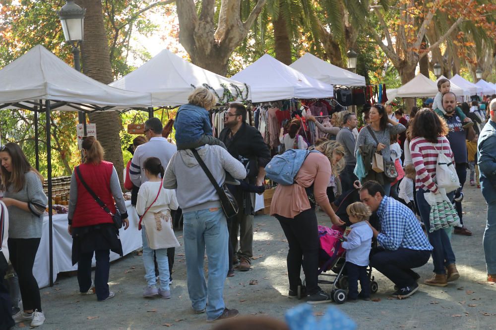 Segundo mercado navideño en el Jardín de la Concepción