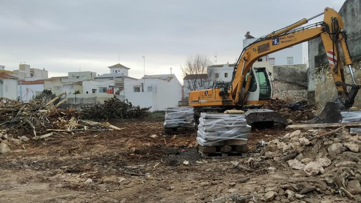 Las obras para acondicionar como aparcamiento el céntrico solar