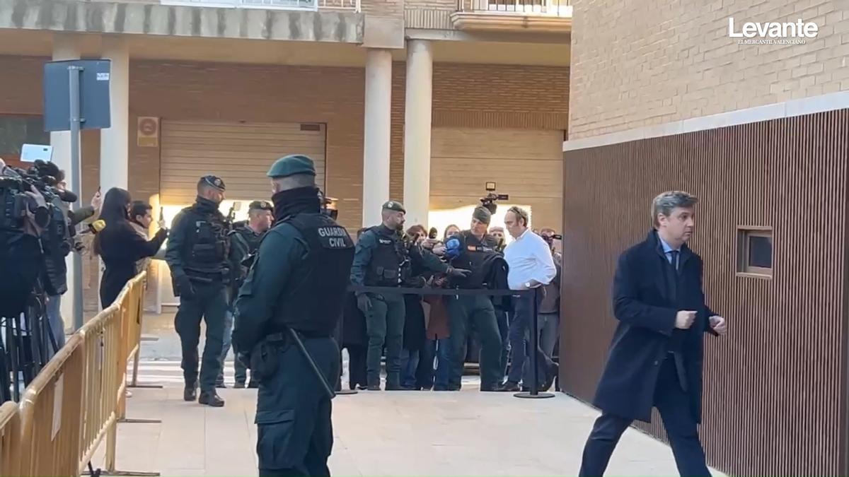 JUICIO DANA VALENCIA | El dueño de El Ventorro llega al juzgado de Catarroja para declarar en el juicio de la dana JUICIO DANA VALENCIA | El dueño de El Ventorro llega al juzgado de Catarroja para declarar en el juicio de la dana