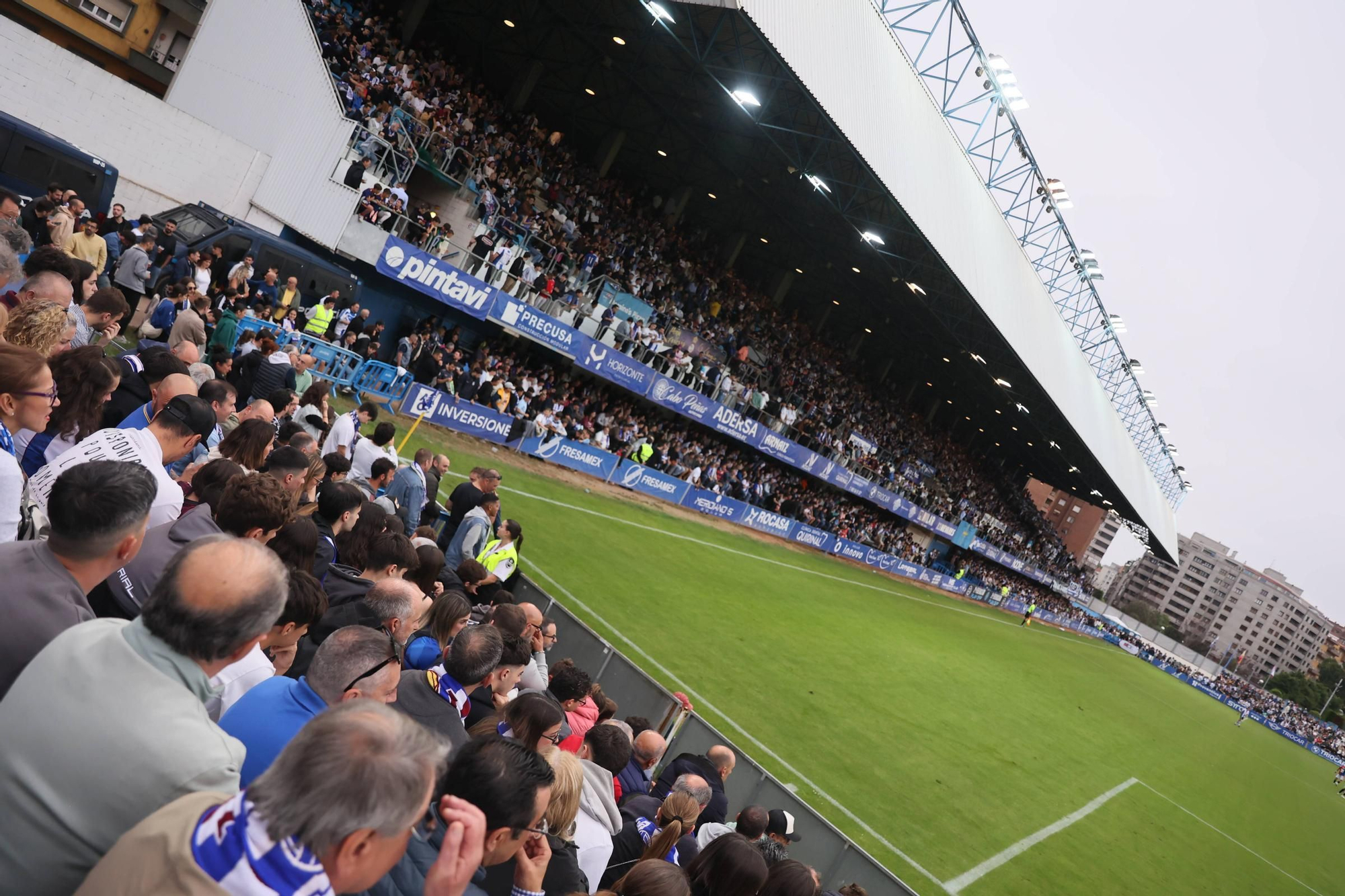 EN IMÁGENES: La final por el ascenso entre Avilés y Rayo Majadahonda vivida en el Suárez Puerta