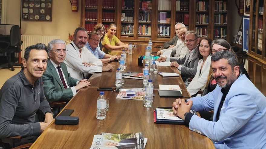 O Foro Cívico, sobre Medicina: «Está  en risco un modelo  de excelencia»